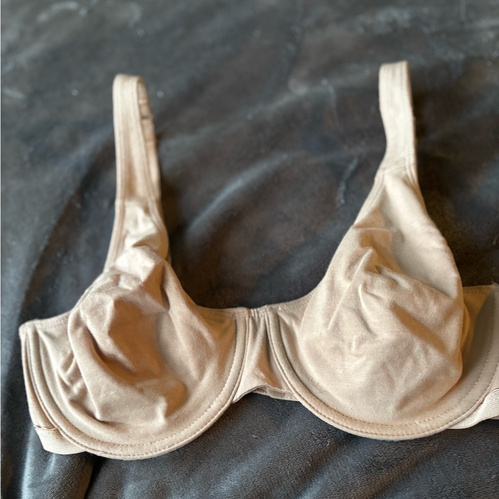 Bestform Cream Full Support Underwire Bra Size 36C.  New with Tags!